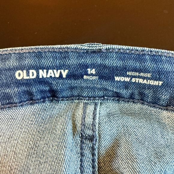 Old Navy Wow Straight High Rise Jeans Size 14 Short Medium Wash Blue Denim - Picture 2 of 7